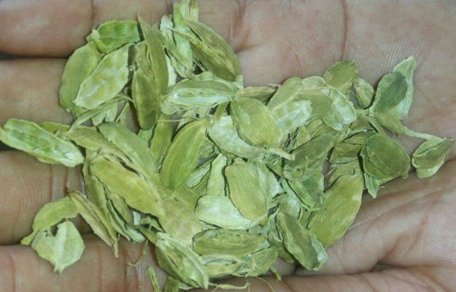 Green cardamom Splits Cardamom Husk/CHILKA, Packaging Size: 20Kg, Cardamom Size Available: 7 mm