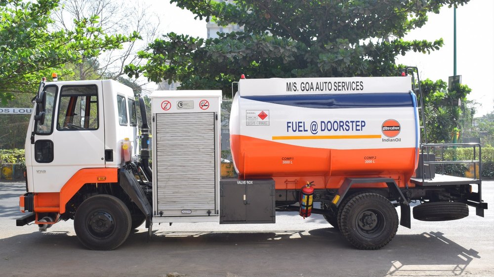 6000 L Mobile Diesel Bowser