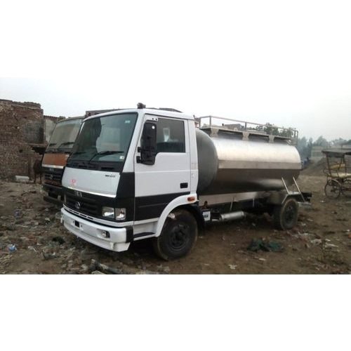 Bhagyalaxmi Industries Horizontal Road Milk Tanker, Capacity: 2000 Lt. To 10, 000 Lt., for Industrial
