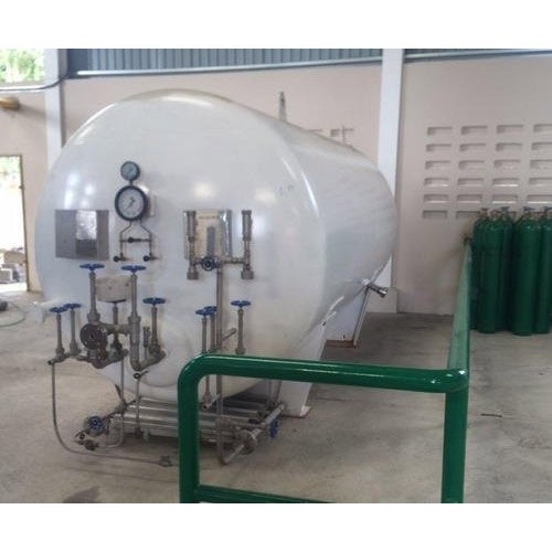 UNIVERSAL BOSCHI Gases Liquid Oxygen Storage Tanks, For Fuel Transportation, Capacity: 5000-20000 L