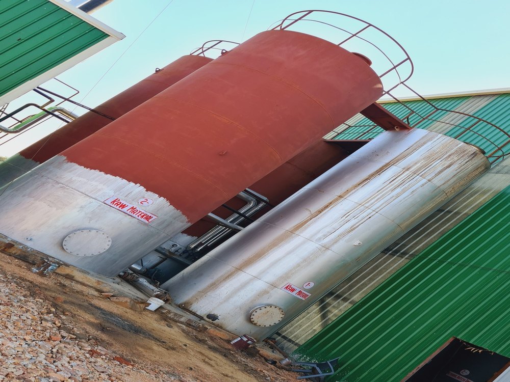 Sliver Oil and Diesel Storage Tank