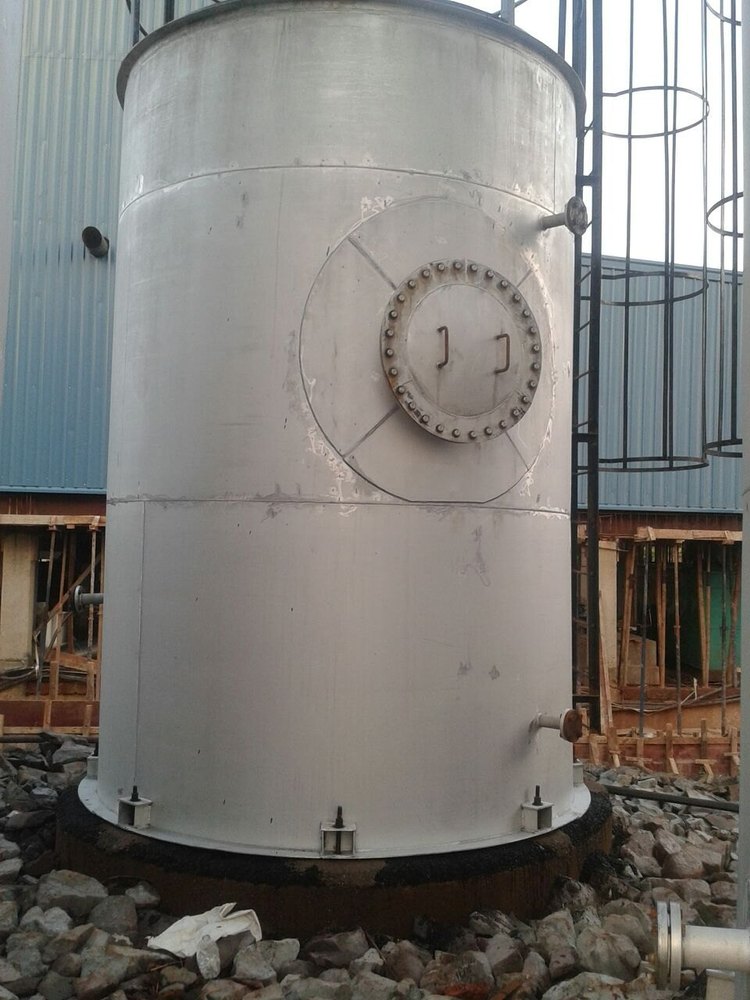 Oil Storage Tanks