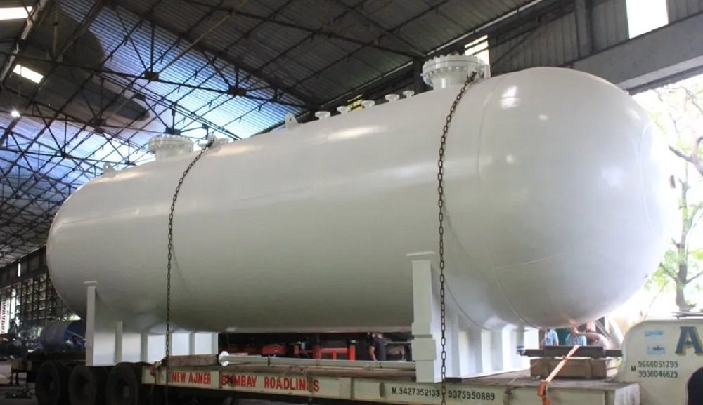 Mild Steel White LPG Storage Tank, For Used in Gas Industry, Storage Capacity: 100000 L
