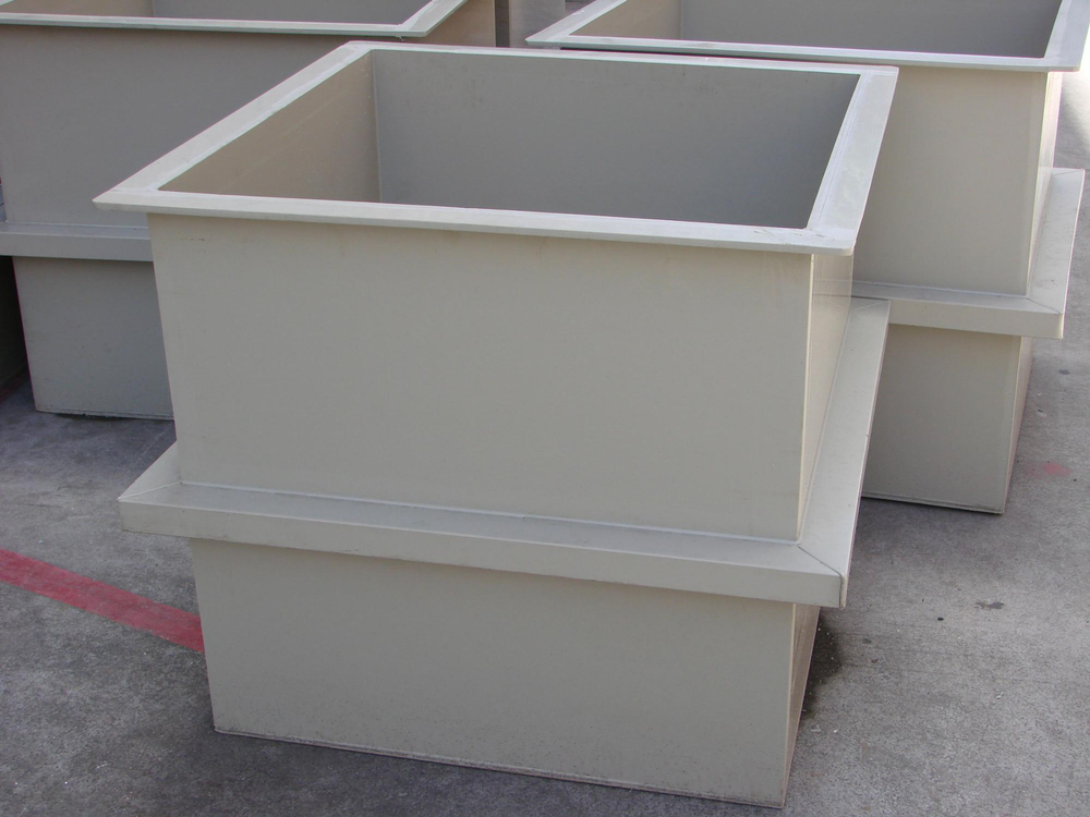 Plating Tanks, For Industrial, Storage Capacity: 900 L