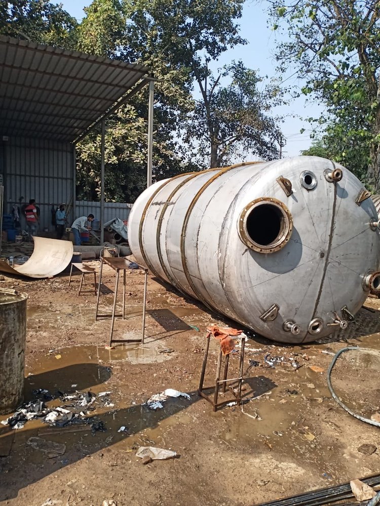 Chemicals/Oils Horizontal Stainless Steel Tank, For Chemical Industry, Capacity: 5000-10000 L