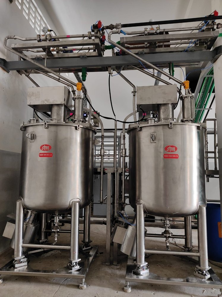 Stainless Steel Storage Tank, For Pharmaceutical, 240V