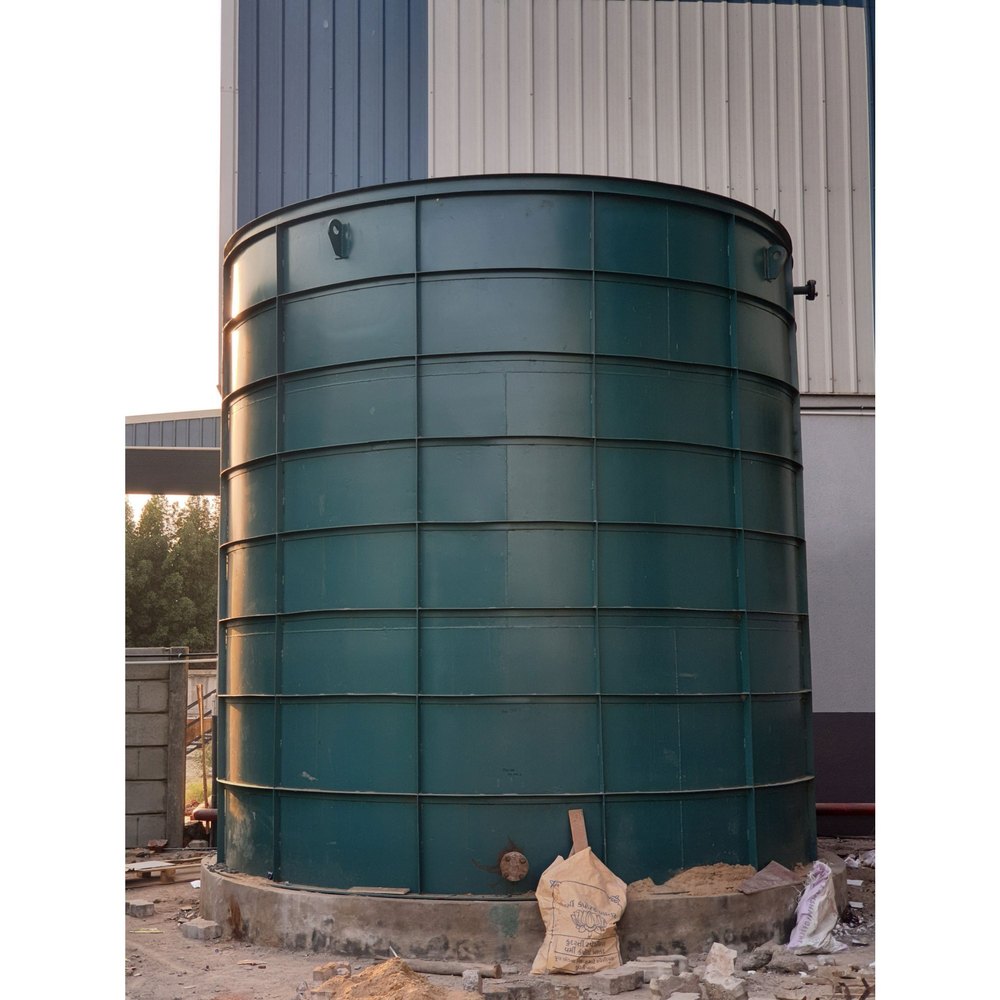 Solvent Storage Tank