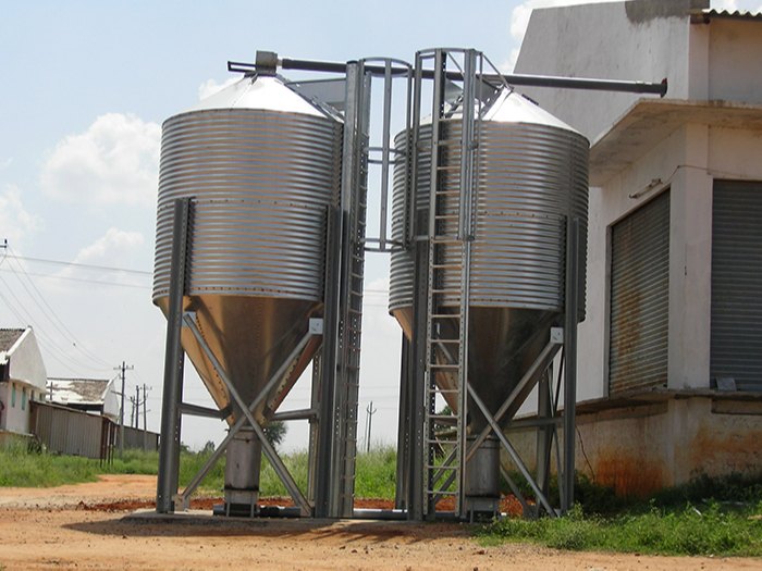 Chemicals/Oils MSRL Tank, Capacity: 1000-5000 L