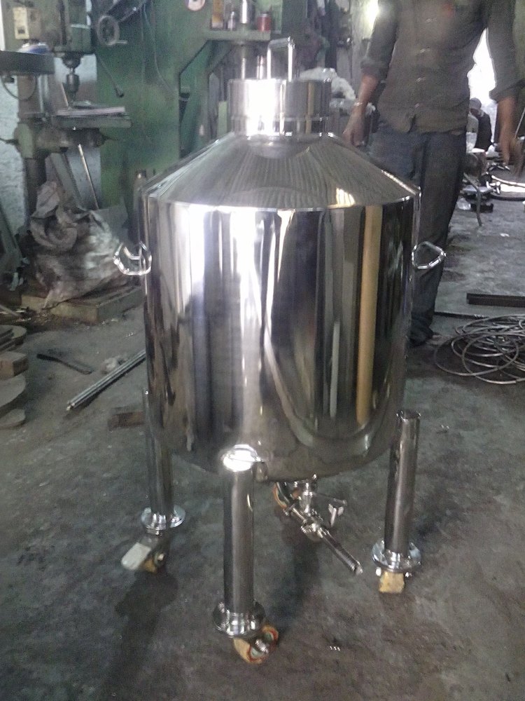 TGPE Stainless Steel Storage Tank, For Pharma, Capacity: 500-1000 L