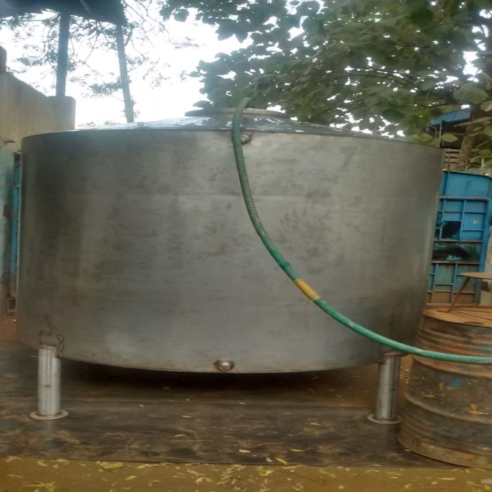 Milk/Dairy Titanium Storage Tank, For Industrial, Capacity: 500L