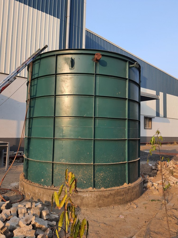 Chemicals/Oils Carbon Steel Tanks, For Chemical Industry, Capacity: 1000-5000 L