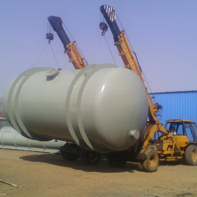 Chemicals/Oils Carbon Steel Storage Tanks, For Chemical Industry, Capacity: 5000 L