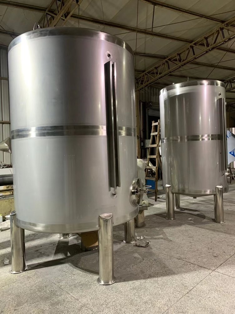 Stainless Steel Water Tank, For Industrial, Capacity: 1000-5000 L