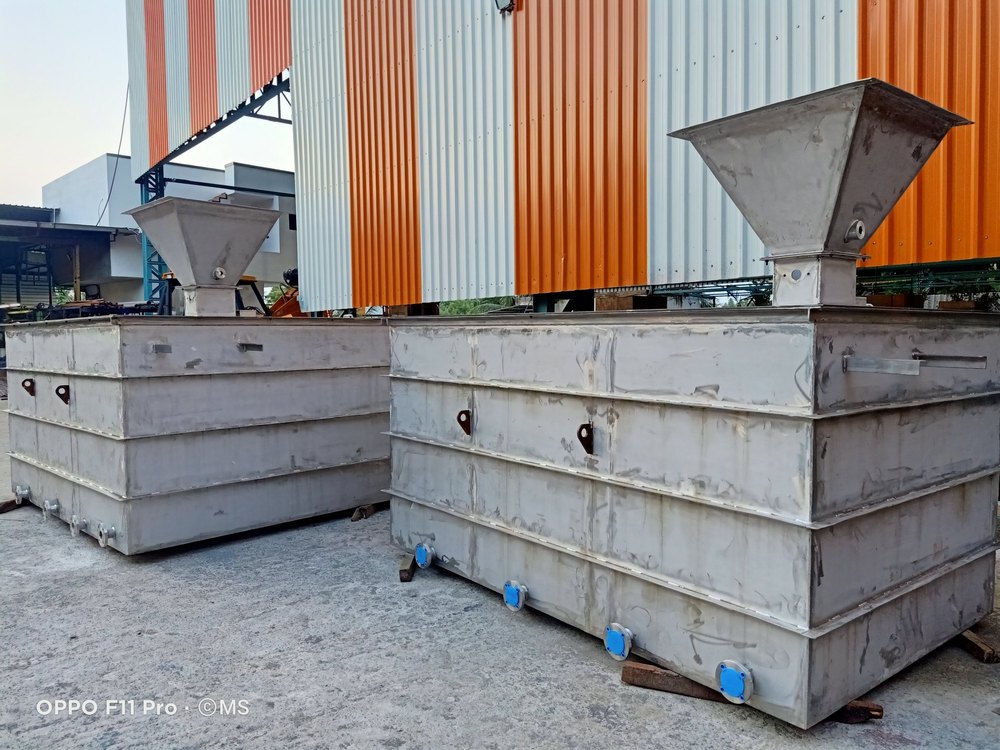Stainless Steel Fabricated Tanks, Capacity: 5000-10000 L