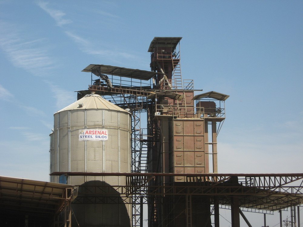 Zincalume Steel Outdoor Grain Storage Silo, For Industrial, 7.4 Meter