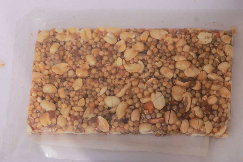 Mill Fill Navagrain millet Chikki, 70 Gram