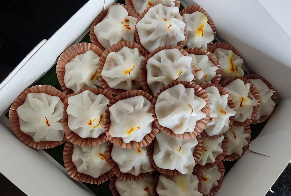 Round White Ukadiche Modak, For Sweet Packaging