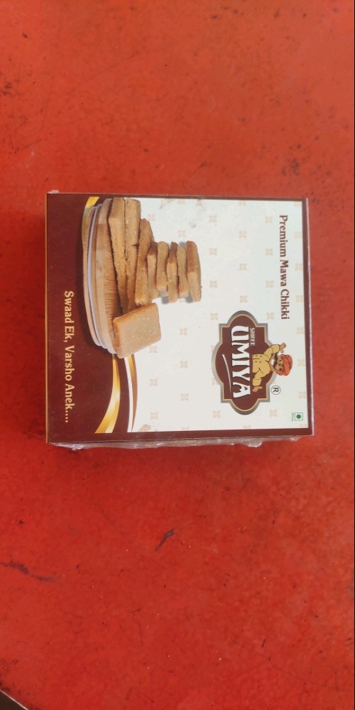 Peanut And Jaggery Umiya Premium Mawa Chikki, Packaging Size: 500 Gm