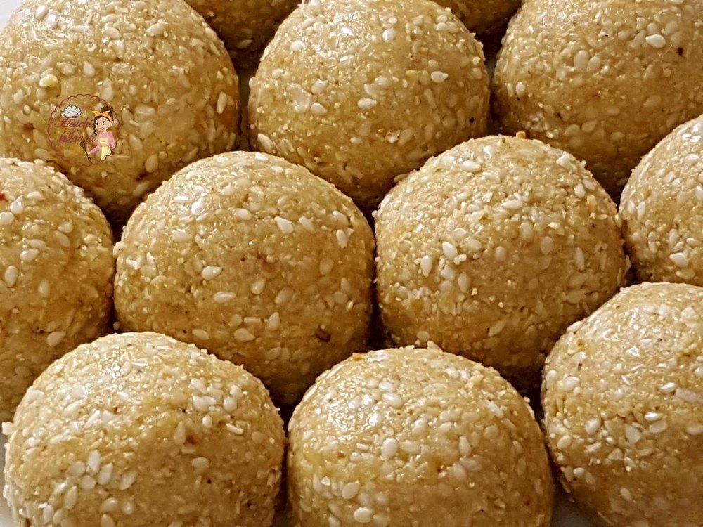 Desi Ghee Shengdana Ladoo