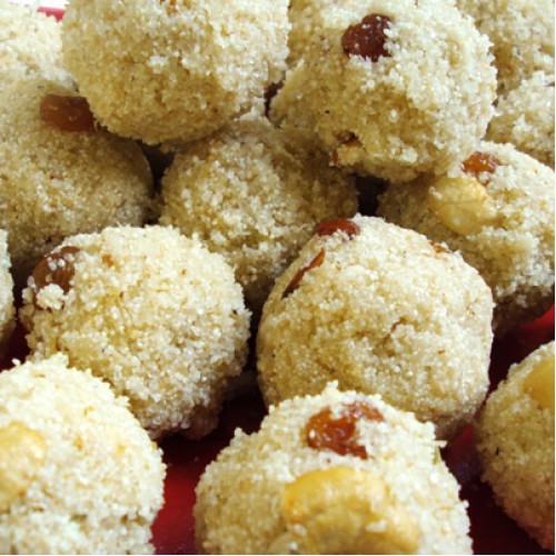 Fresh Rava Ladoo