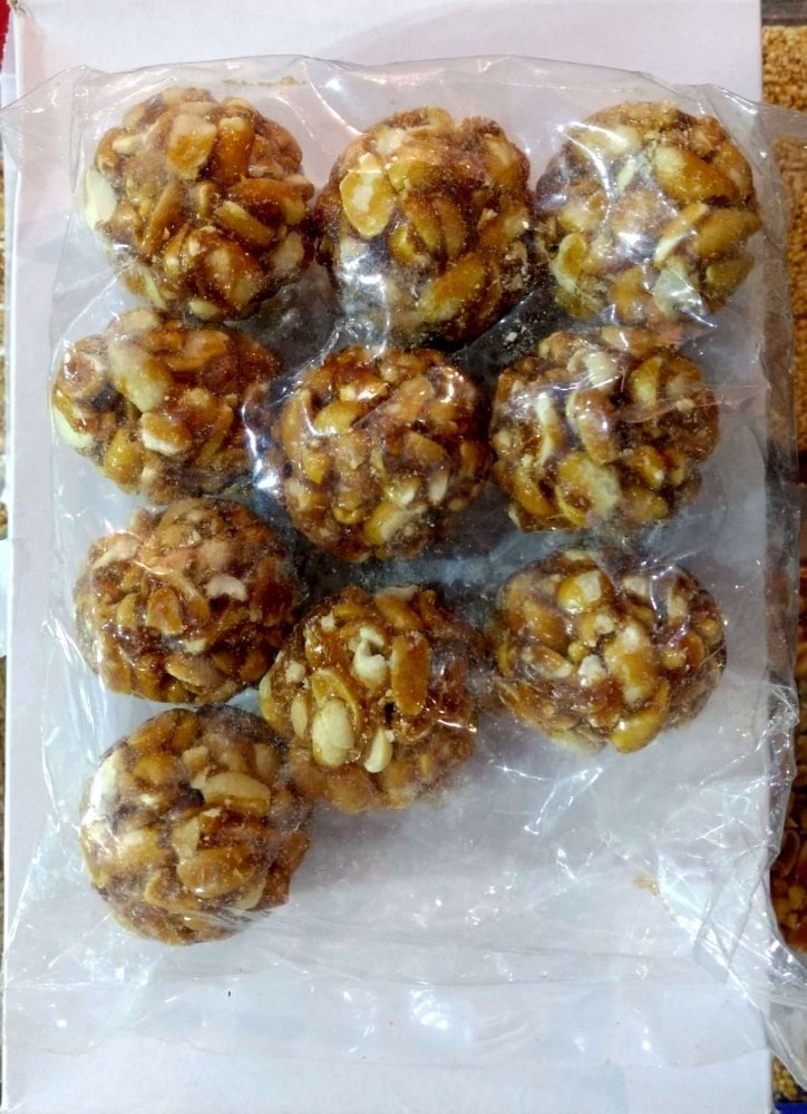 Jalaram Food\'s Jaggery Chikki Peanut Laddu/ Sing Ladoo, Packaging Size: 1 Kg