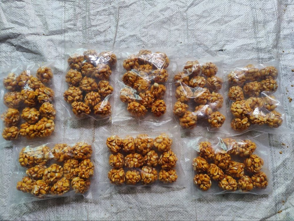 Groundnut Chikki Peanut Ladoo-Pure jaggery-small size, 3 Months, 1 Kg