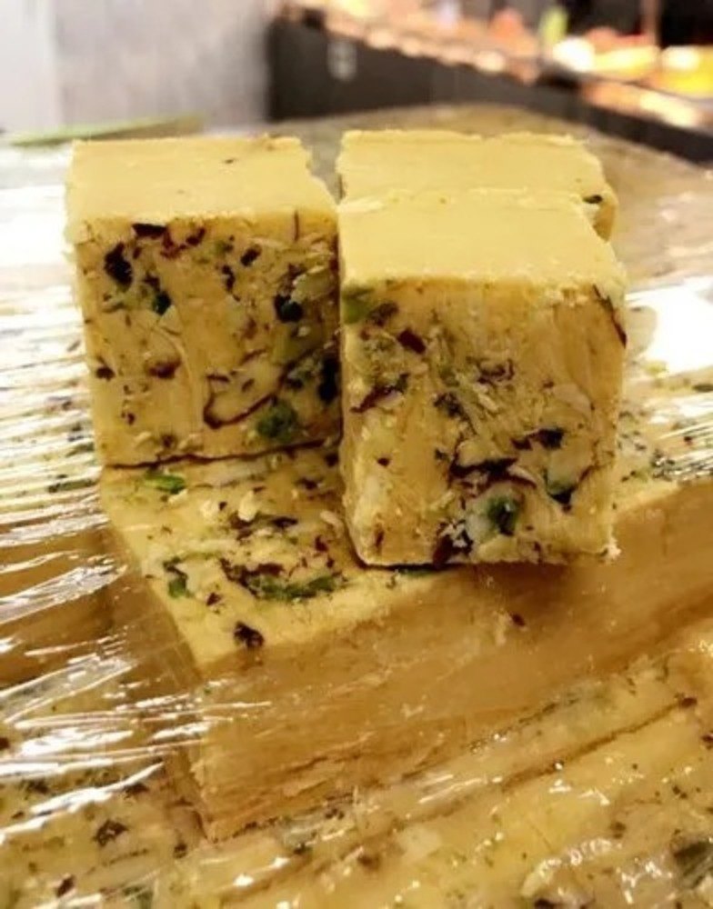98% Elaichi Soan Papdi, Packaging Type: Loose