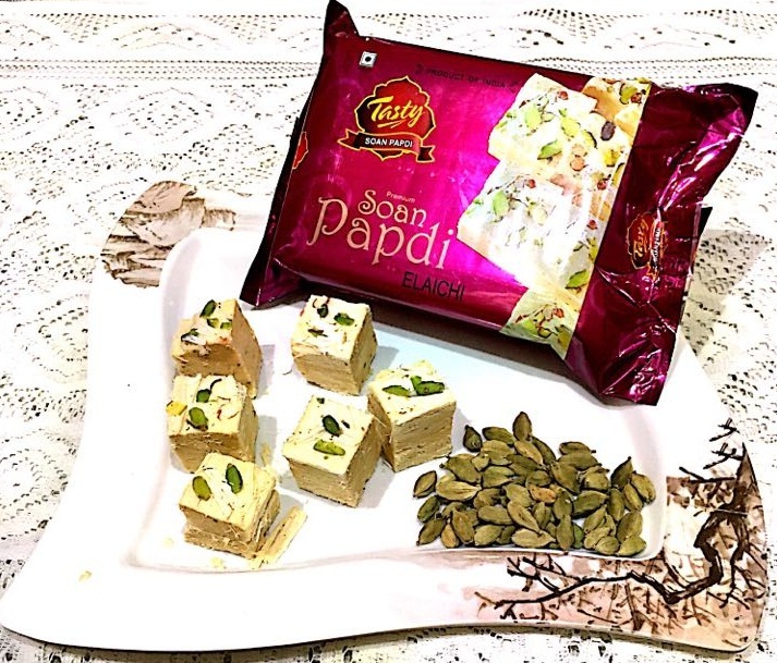 Tasty Food Elaichi Soan Papdi, Packaging Type: Box, Packaging Size: 500 Gm