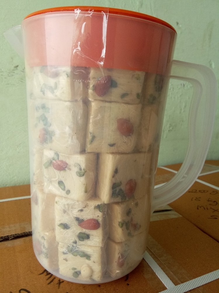 Almond Soan Papdi, Packaging Type: Luss