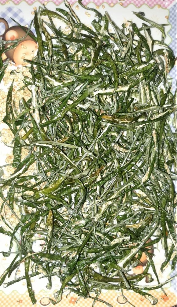 Dehydrated Green Chilli