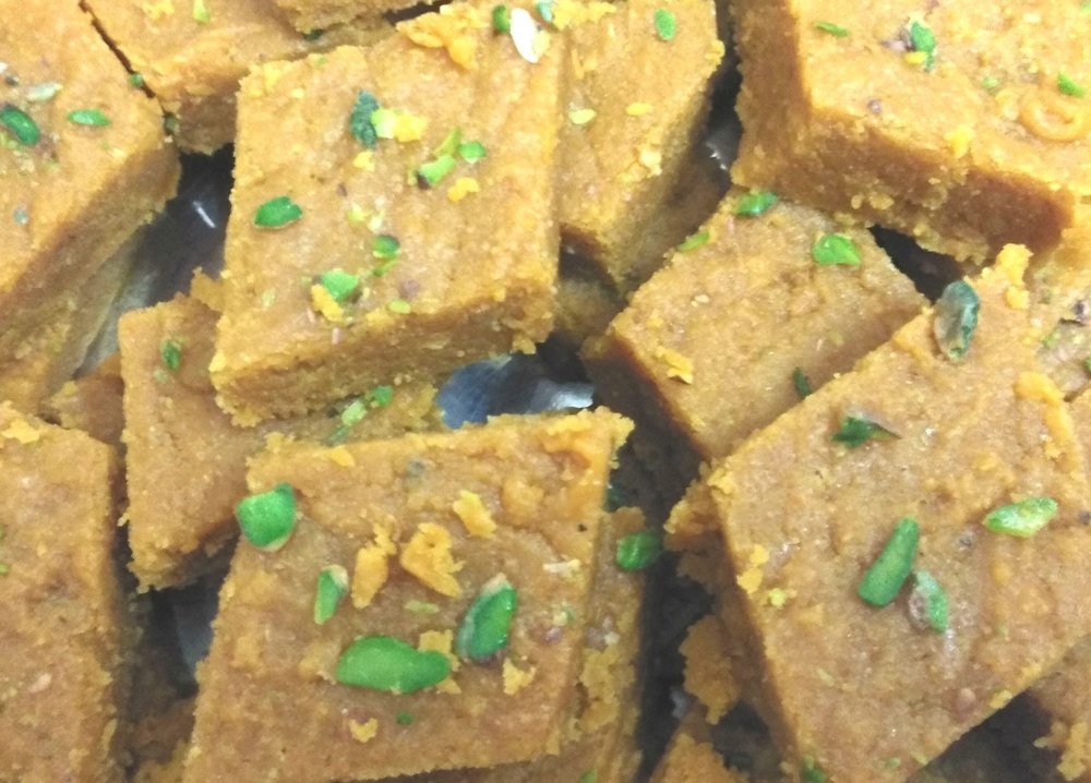 Diwali Special Swami\'\'s Kitchen Home Made Besan Barfi With Pure Ghee 500 Gms.