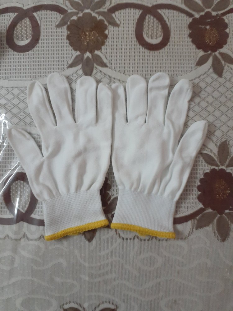 Lint Free Gloves