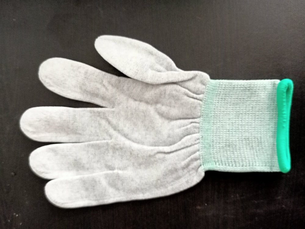 White Cotton Anti Static Gloves, Size: Medium