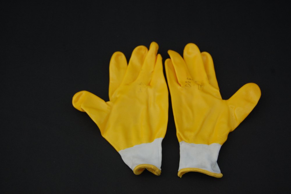 PVC Bee Gloves (Yellow Color ), Size: Medium