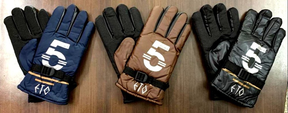 Waterproof Winter Gloves, Size: Free Size