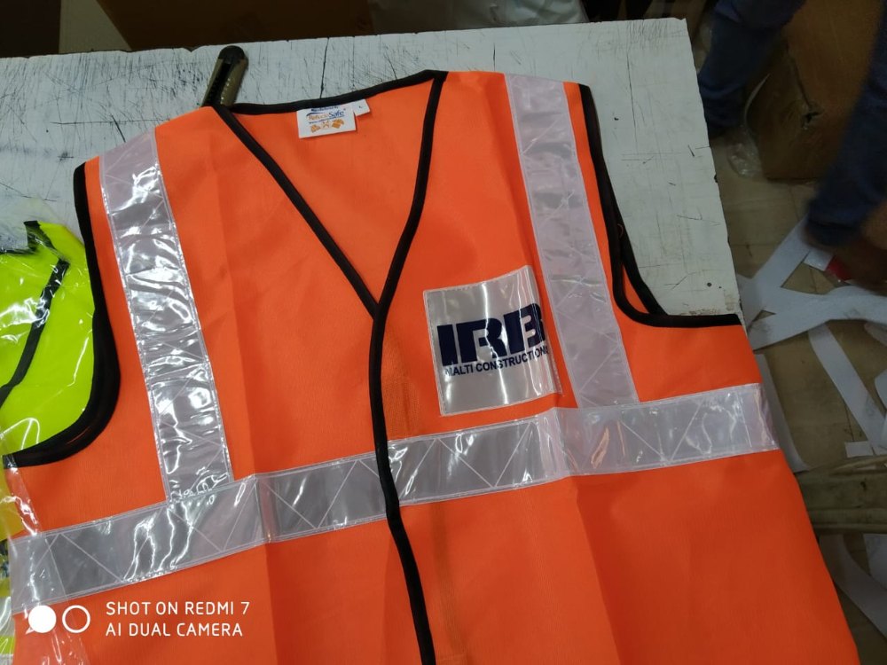 DETCO Without Sleeves Reflective safety Jacket With Printing, For Traffic Control, Size: Large