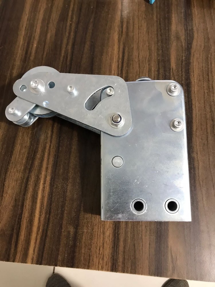 Maid Steel 340 kg. Safety Anti Tilt Safety Bracket Lock, Model Name/Number: Zlp 800, Size: Stander