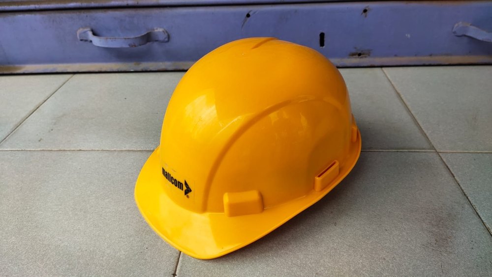 Industrial Safety Cap, Size: Medium