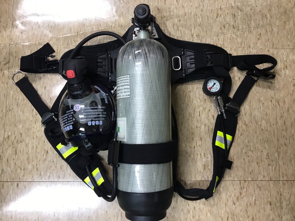 Mild Steel Self Contained Breathing Apparatus, Max Working Pressure: 200 Bar To 300 Bar, Volume Of Cylinder: 6 Litre