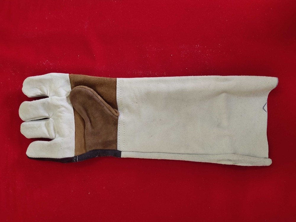 Unisex Leather Welding Hand Gloves 18 INCH, 5inch, Finger Type: Full Fingered