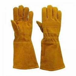 Cuff Type Men Leather Gloves, Packaging Type: Single, Size: Medium