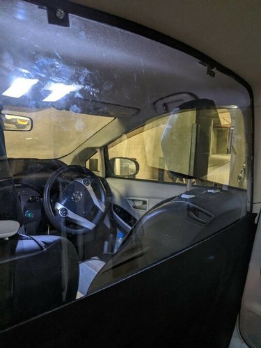 Acrylic Car Partition, For Safety, Visor Thickness: 250 To 300 mm