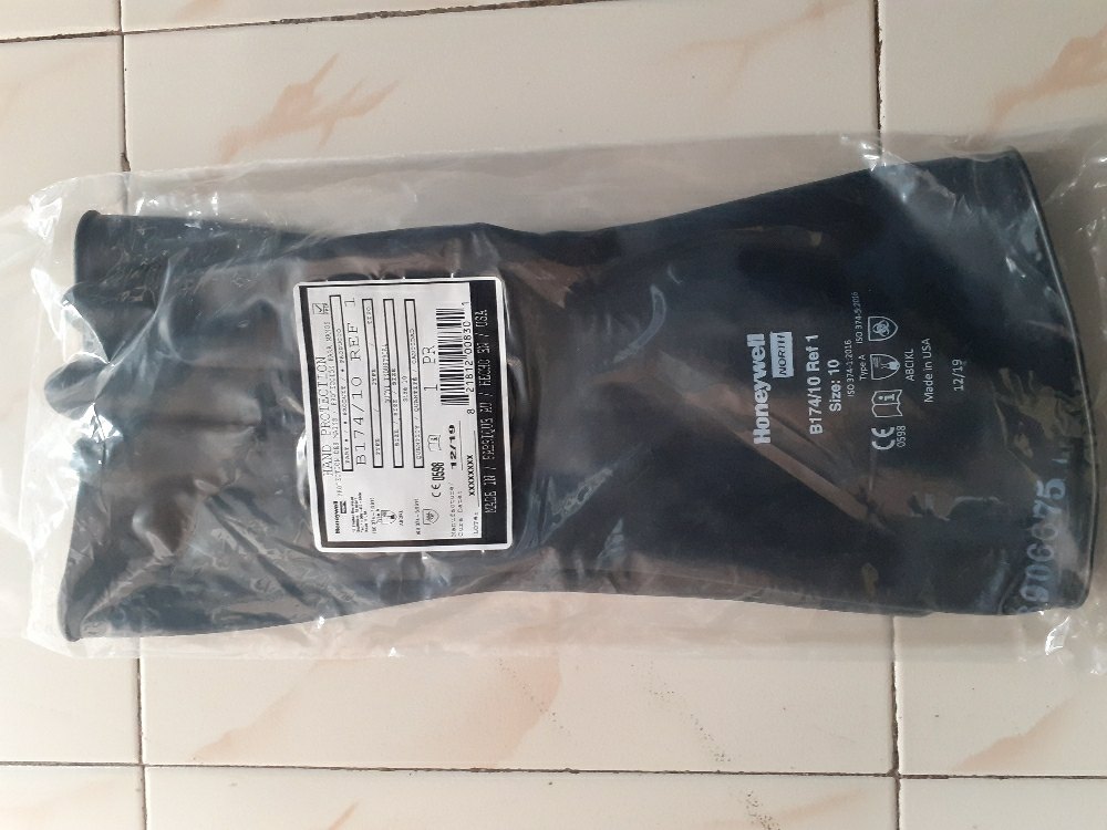 Honeywell Black Butyl Hand Gloves, Size: Large, Model Name/Number: B174