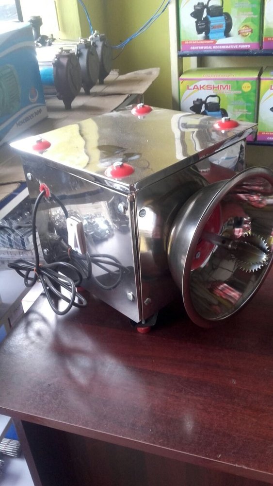 Silver Manual Stainless Steel Coconut Scraper