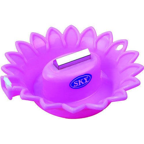Plastic Deluxe Coconut Breaker, For Home, Hotels And Restaurant