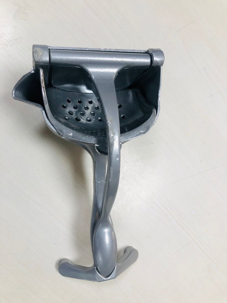 Polished Silver Aluminium Manual Fruit Squeezer, For Home