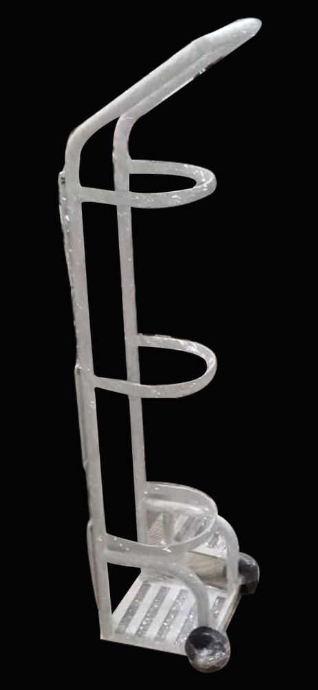 Stainless Steel Silver Hospital Oxygen Gas Cylinder Stand, Load Capacity: 15kg