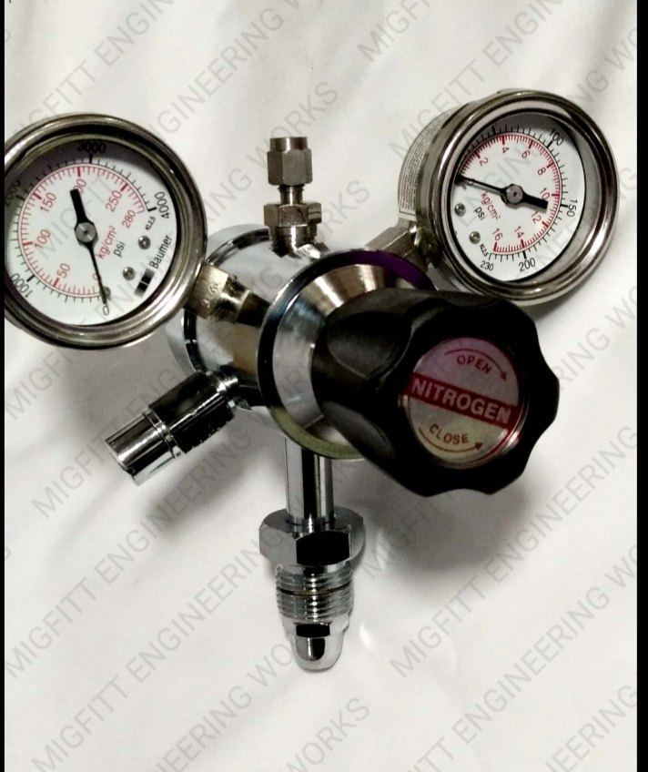 Inlet Pressure 150 KG Stainless Steel Double Stage Cylinder Regulator