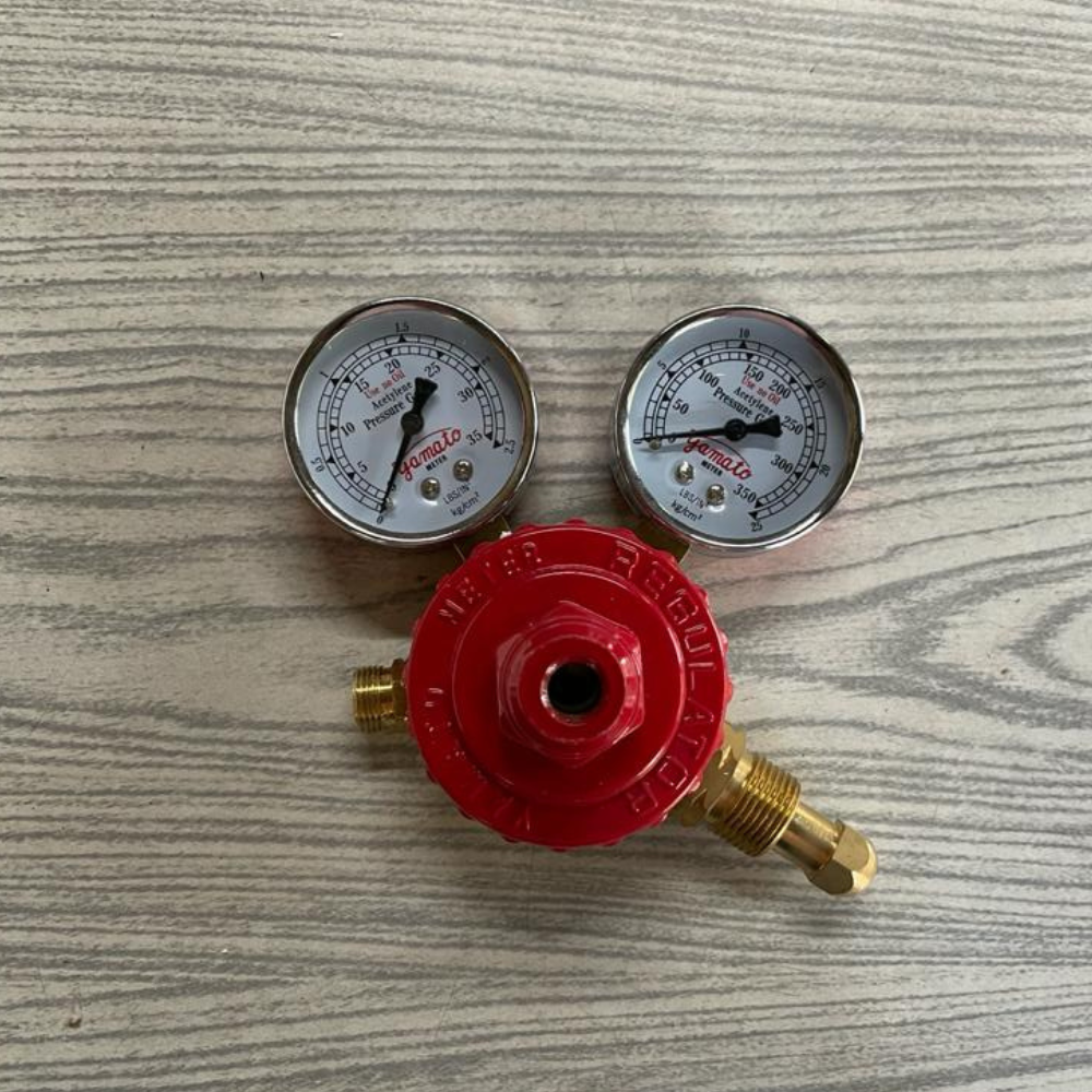 Yamato Red Brass Acetylene Gas Pressure Regulator, For Industrial