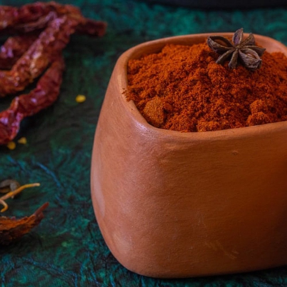 Mik Masala Organic Red Malvani Masala, Packaging Size: 500 g, Packaging Type: Packets
